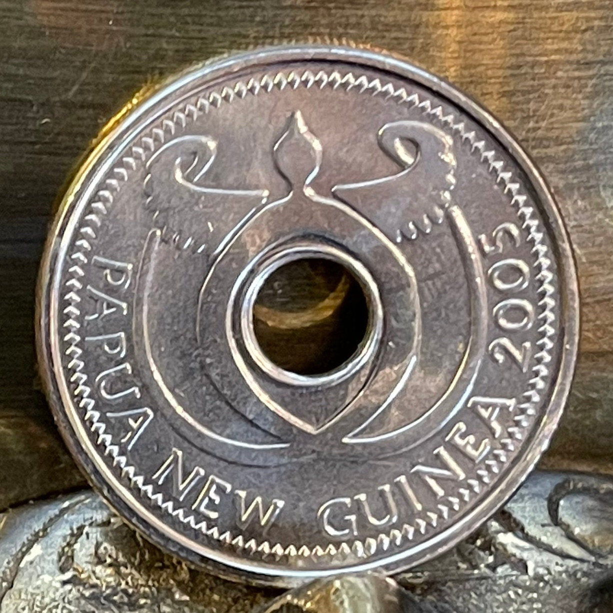 New Guinea Crocodiles 1 Kina Papua New Guinea Authentic Coin Money for Jewelry and Craft Making