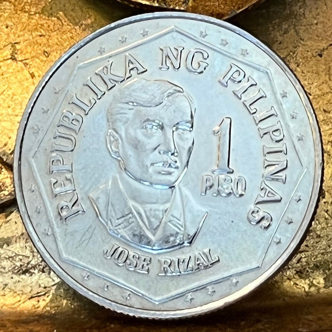 Radical Author José Rizal 1 Piso Philippines Authentic Coin Money for Jewelry and Craft Making (Noli Me Tángere) (Philippine Independence)