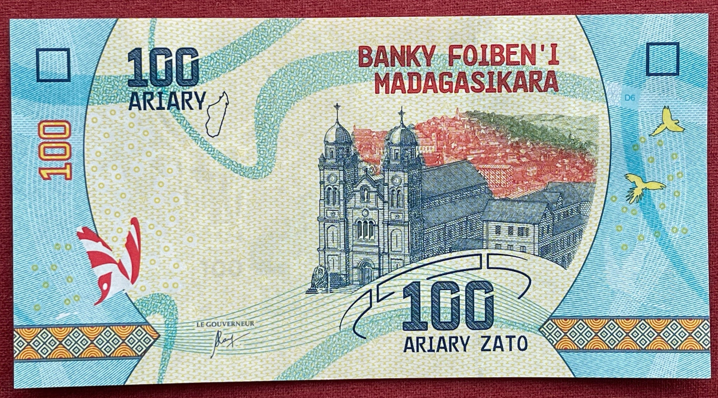 Madagascar Poison Frog & Ambozontany Cathedral 100 Ariary Authentic Banknote Money for Jewelry and Collage (2017) (Zebu) (Fianarantsoa)