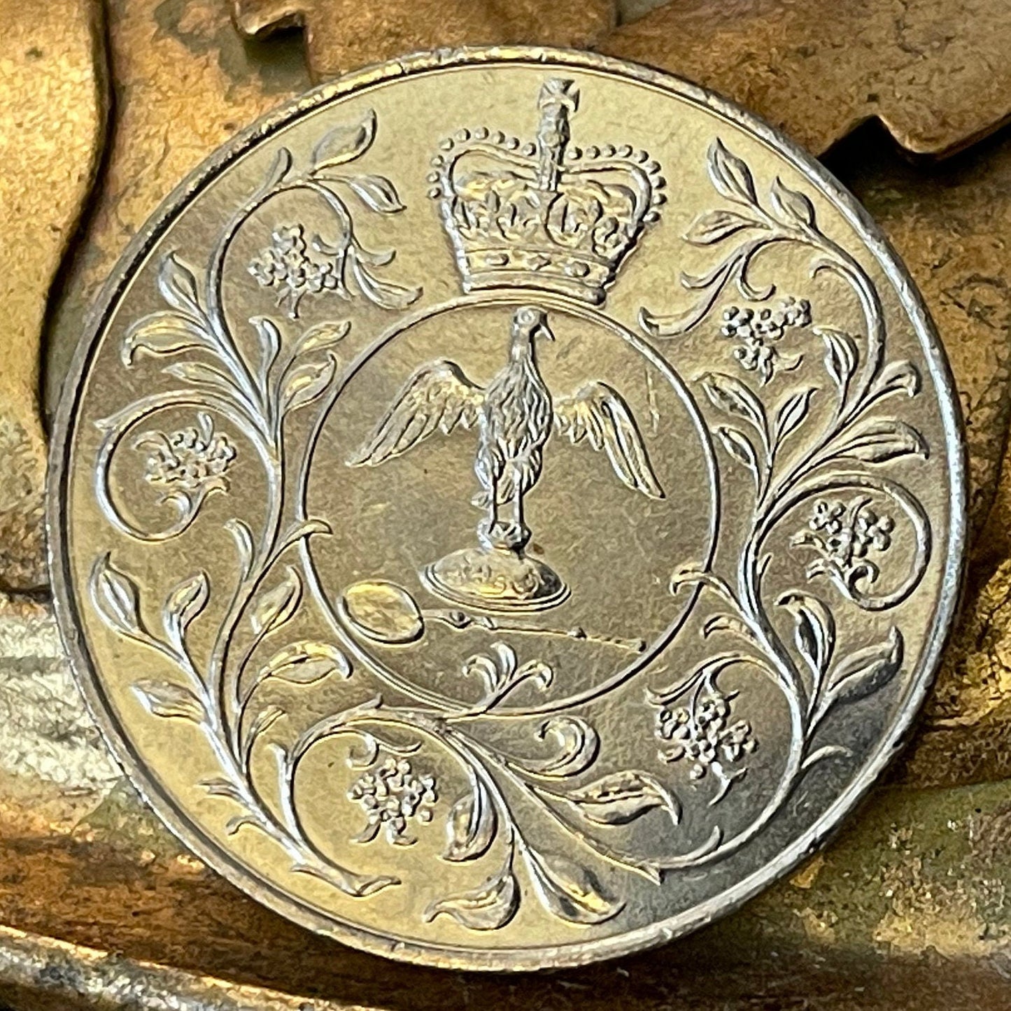 Horseback Queen Elizabeth II & Coronation Regalia 25 New Pence Authentic Coin Money for Jewelry and Craft Making (25th Anniversary) (1977)