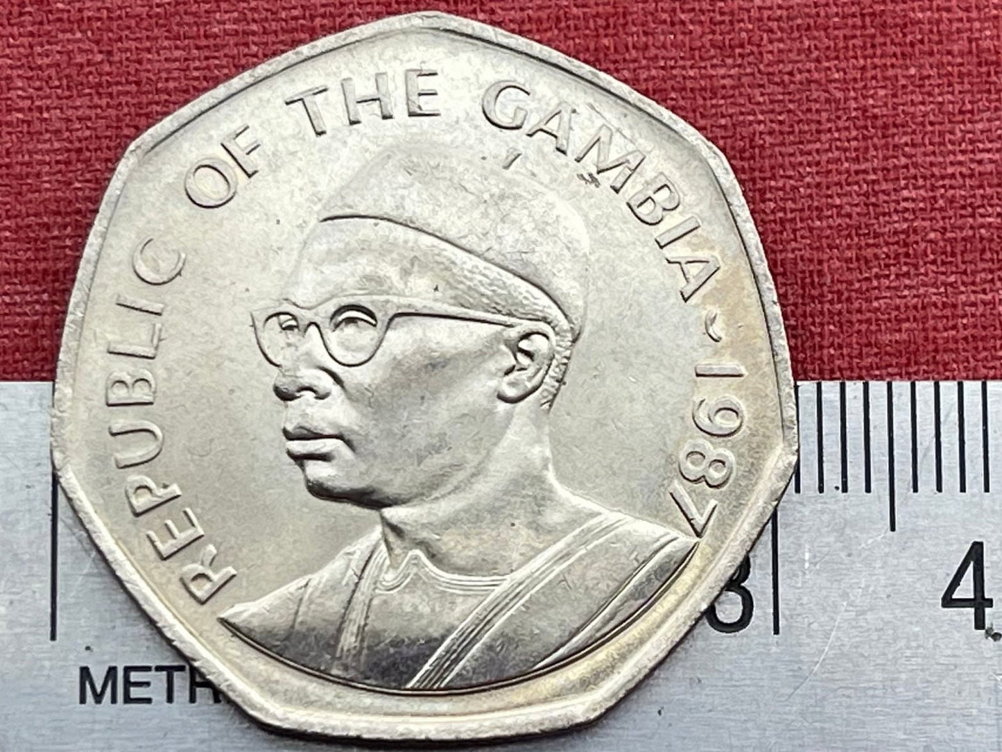 West African Slender-Snouted Crocodile & President Dawda Kairaba Jawara 1 Dalasi Gambia Authentic Coin Money for Jewelry (Heptagonal) 1987