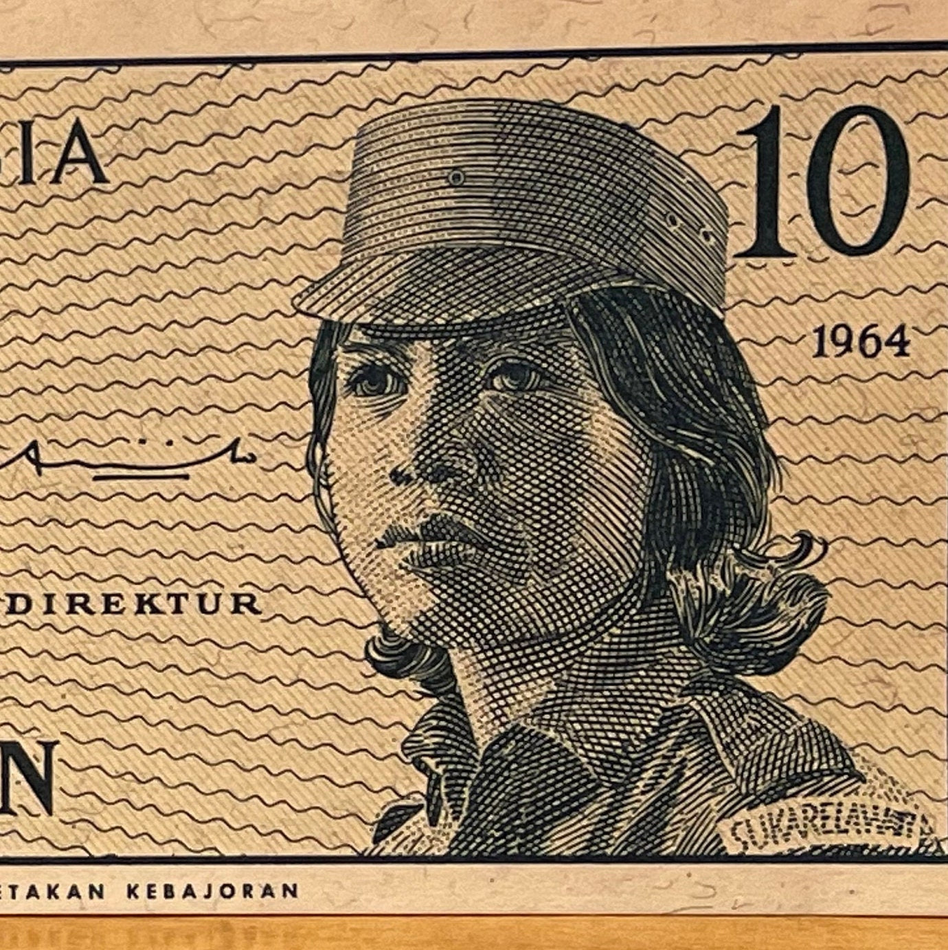Year of Living Dangerously Gerwani Militia Woman in Mao Cap 10 Sen Indonesia Authentic Banknote (Sukarno) 1964 (Vivere Pericoloso) Feminist