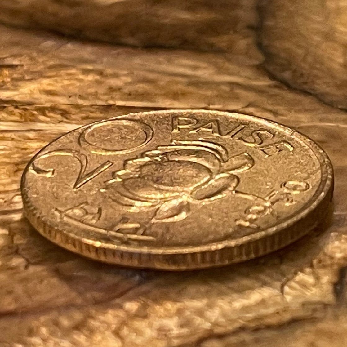 Lotus Blossom & Ashoka Lion Capitol 20 Paise India Authentic Coin Money for Jewelry and Craft Making