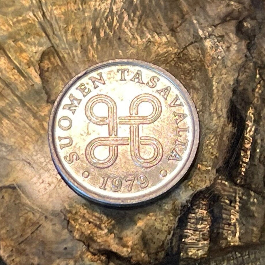 Gorgon Loop 1 Penni Finland Authentic Coin Money for Jewelry and Craft Making (Apple Command Key)