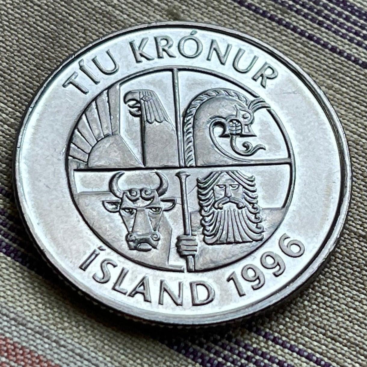 Capelin Fish & Landvaettir 10 Kronur Iceland Authentic Coin Money for Jewelry and Craft Making (Smelt)