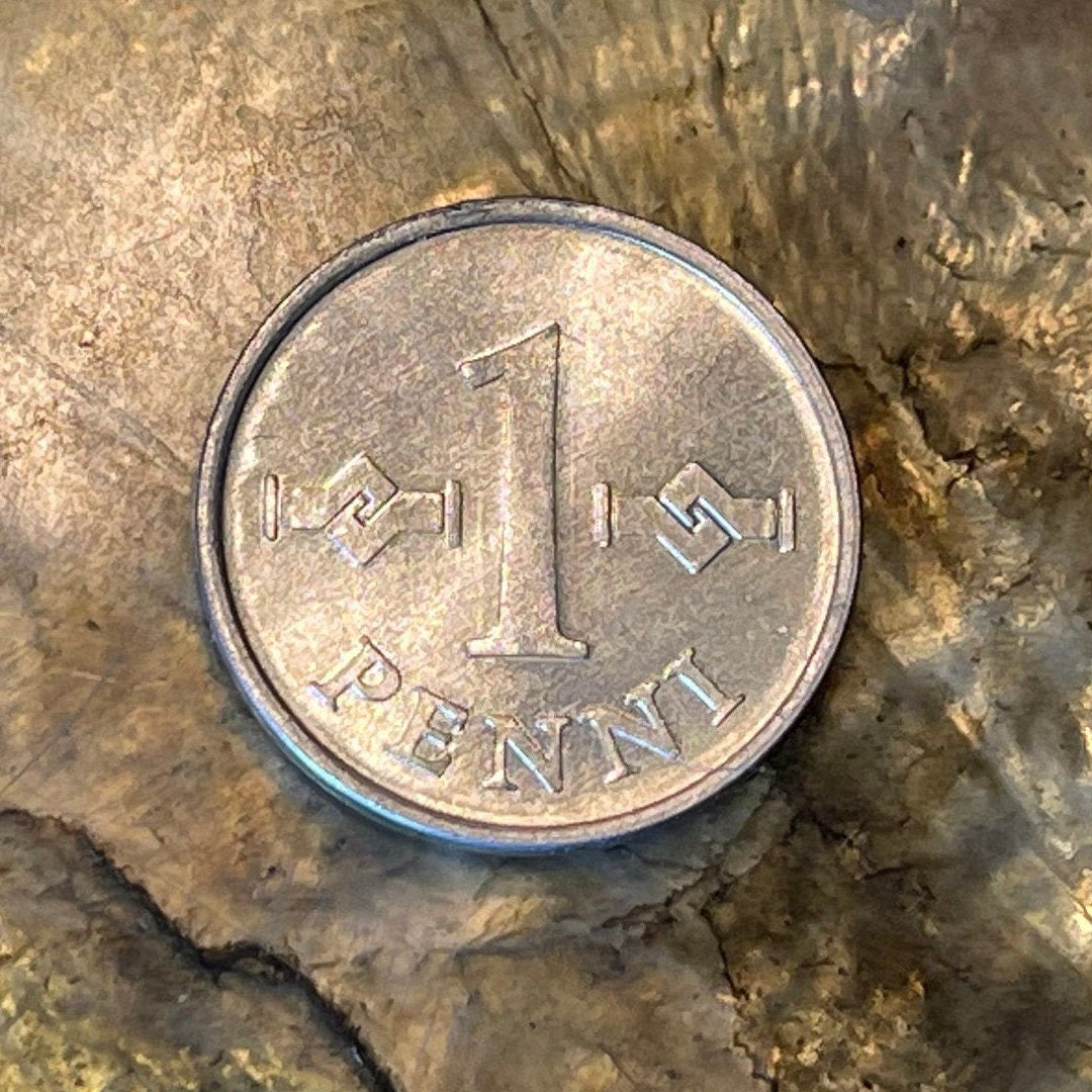 Gorgon Loop 1 Penni Finland Authentic Coin Money for Jewelry and Craft Making (Apple Command Key)