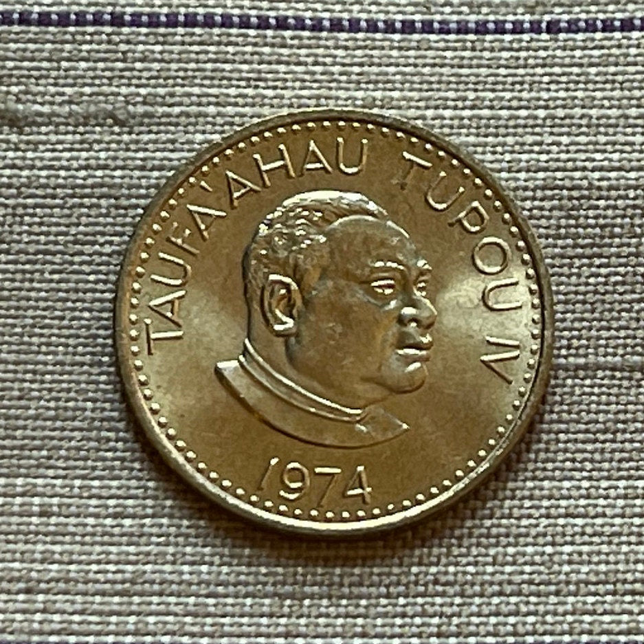 King Malila the Giant Tortoise & King Taufa'ahau Tupou IV 1 Seniti Tonga Authentic Coin Charm for Jewelry and Craft Making