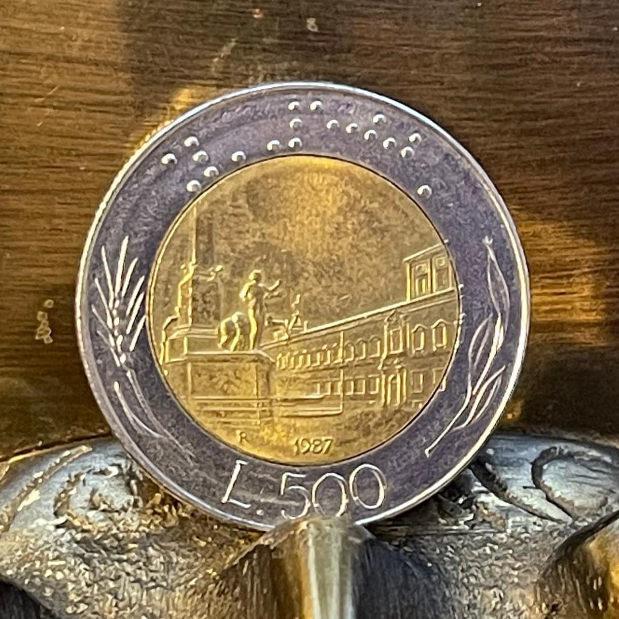 Horse-Tamers Statue at Quirinal Palace 500 Lire Italy Authentic Coin Money for Jewelry (Obelisk) (Gemini) (Bimetallic) (Castor and Pollux)