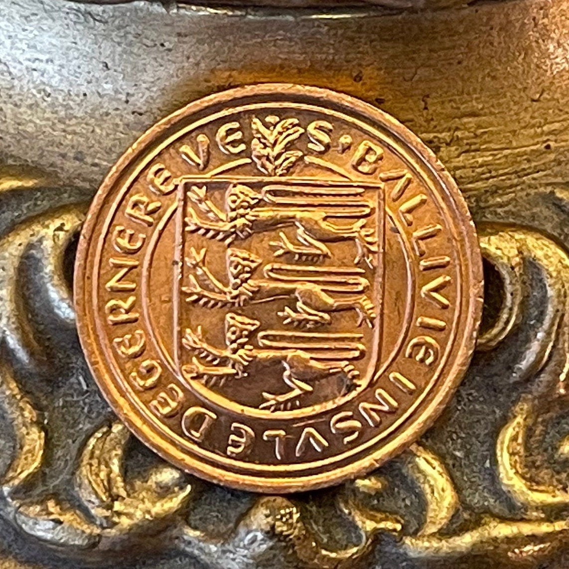 Northern Gannett 1 New Penny Guernsey Authentic Coin Money for Jewelry and Crafts (Seabird)(White Goddess) (Sea Goddess) (3 Leopards) 1971