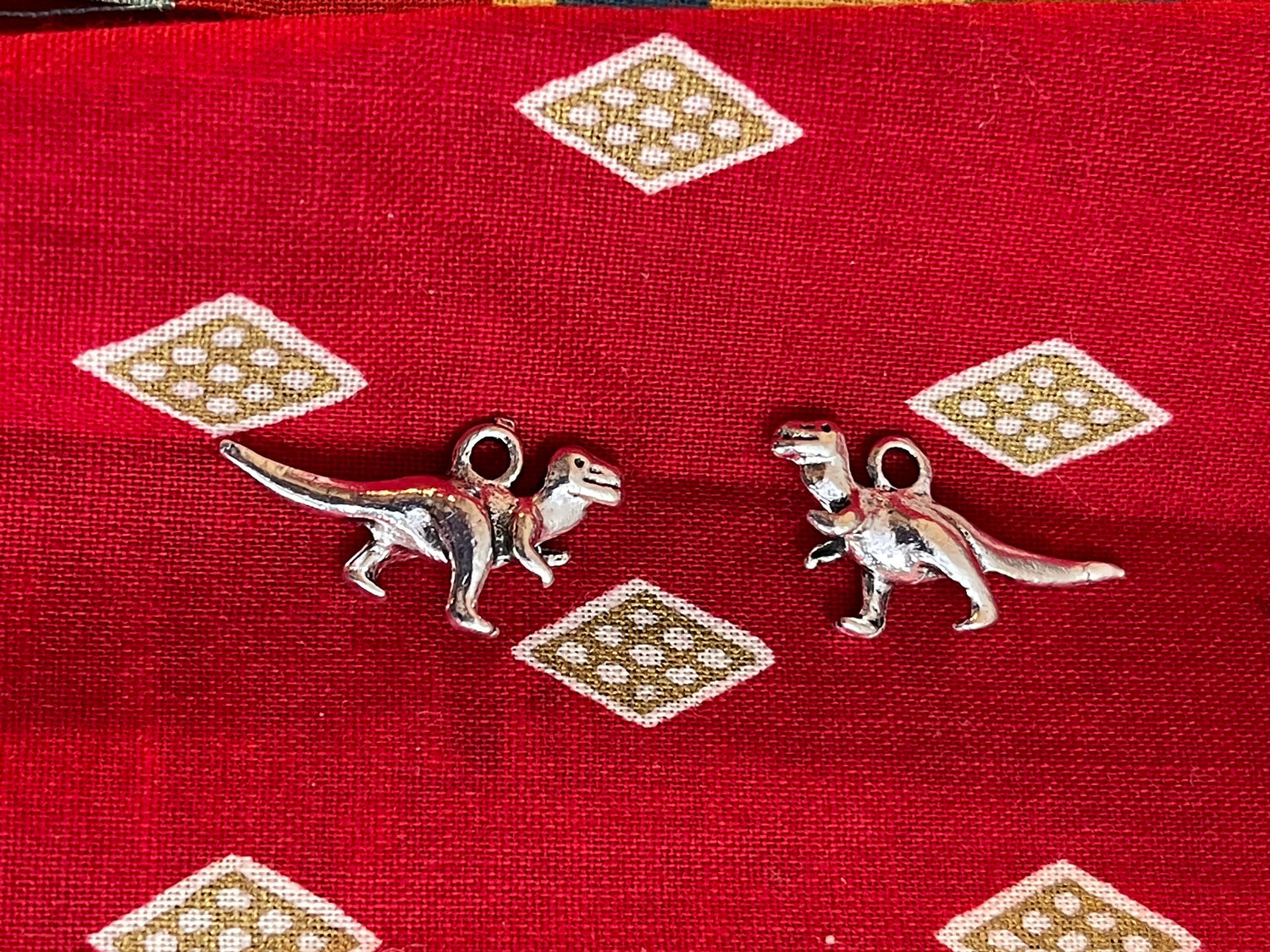 T-Rex Dinosaur charm: silver Tyrannosaurus Rex dino pendant, good quality