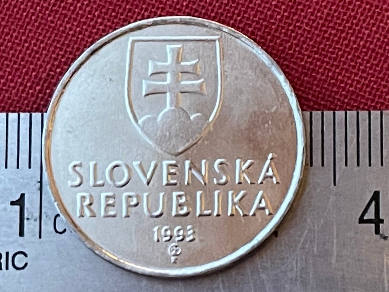 Venus of Hrádok 2 Koruny Slovak Republic Authentic Coin Money for Jewelry (Jaroslav Gubric) (Hrádocká Venuša) (Neolithic) (Slovak Troy)