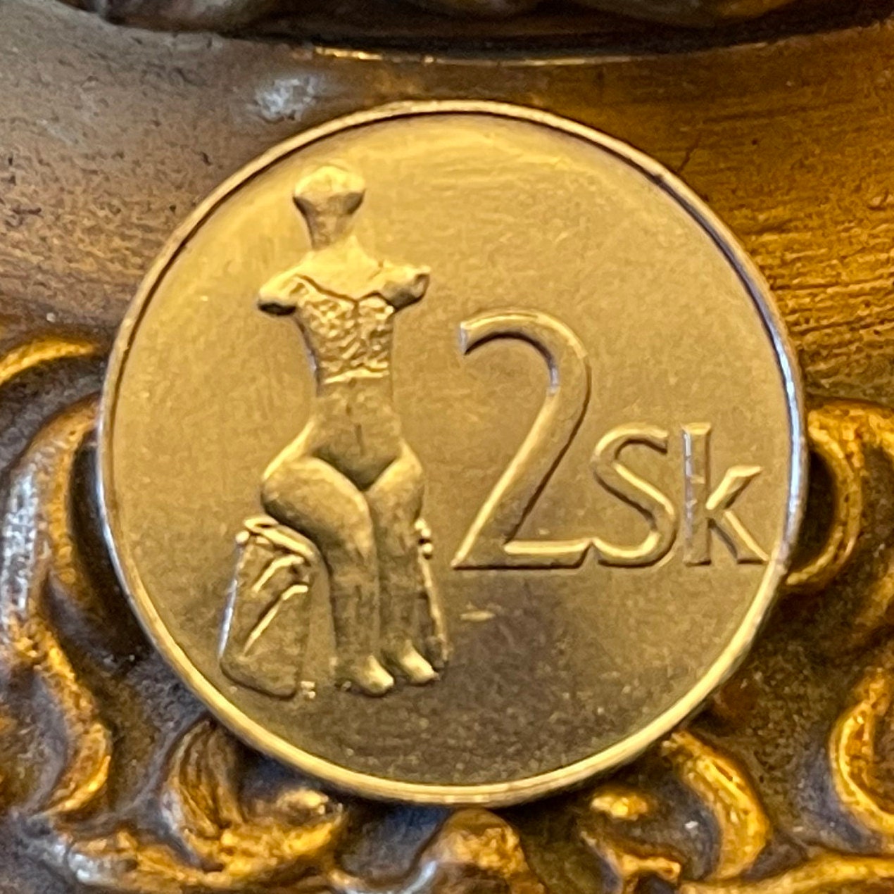 Venus of Hrádok 2 Koruny Slovak Republic Authentic Coin Money for Jewelry (Jaroslav Gubric) (Hrádocká Venuša) (Neolithic) (Slovak Troy)