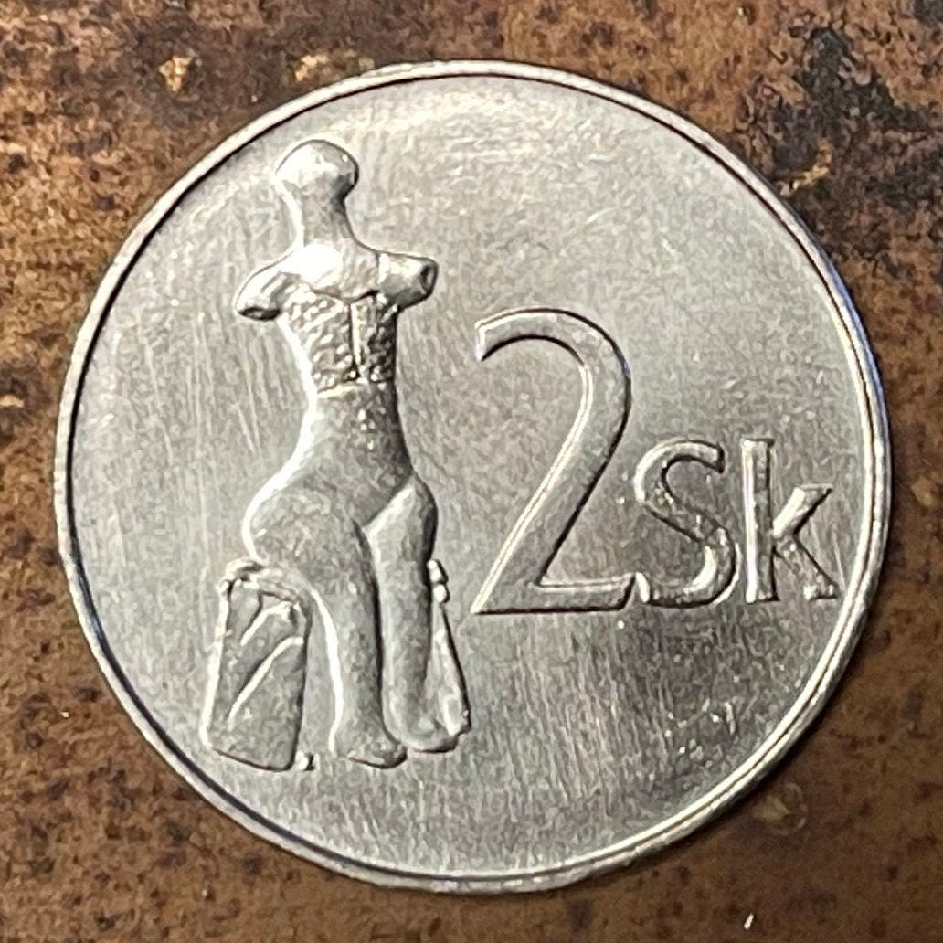 Venus of Hrádok 2 Koruny Slovak Republic Authentic Coin Money for Jewelry (Jaroslav Gubric) (Hrádocká Venuša) (Neolithic) (Slovak Troy)