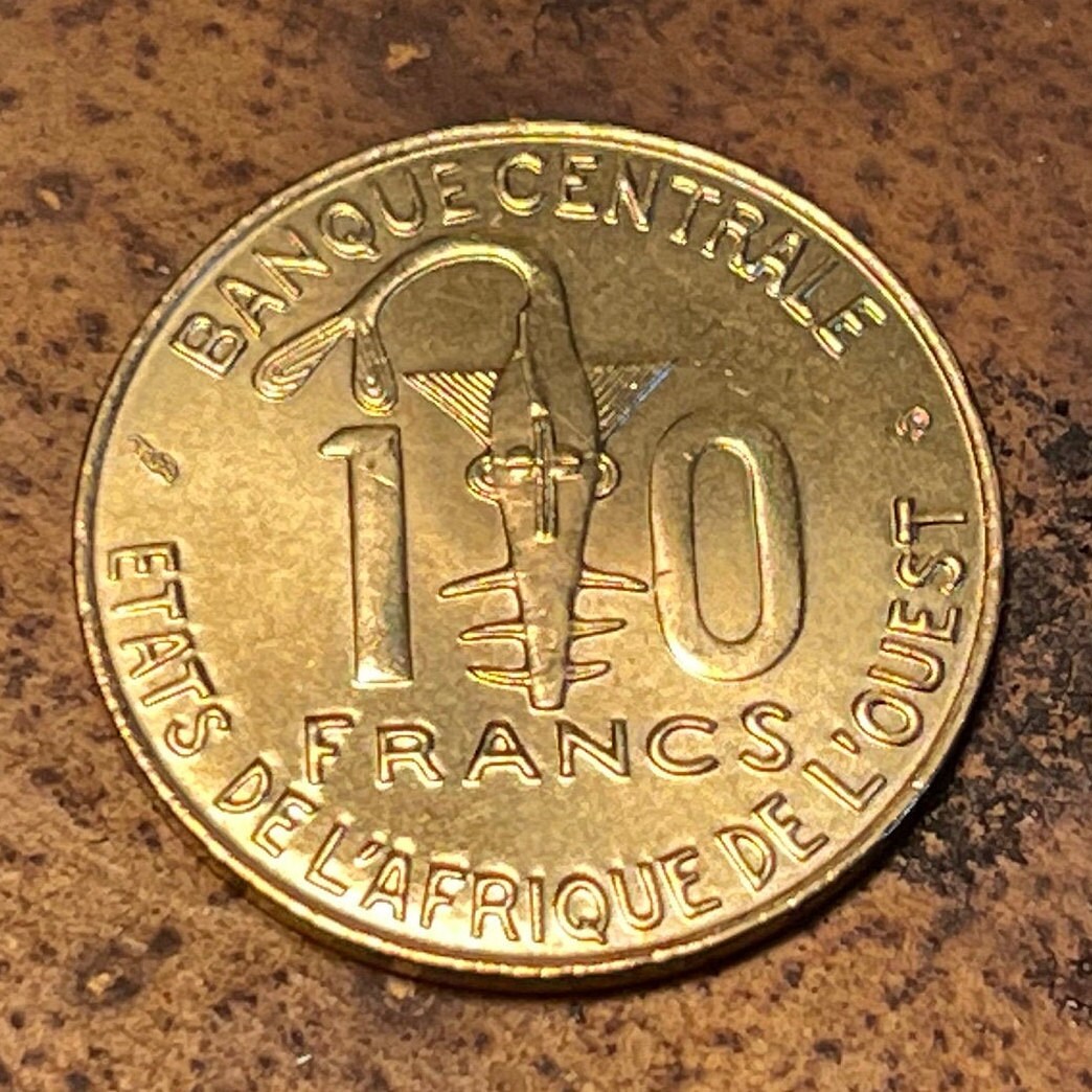 Human Right to Water: Women at Hand-Pump Well & Akan Sawfish Goldweight 10 CFA Francs West African States Authentic Coin Money for Jewelry