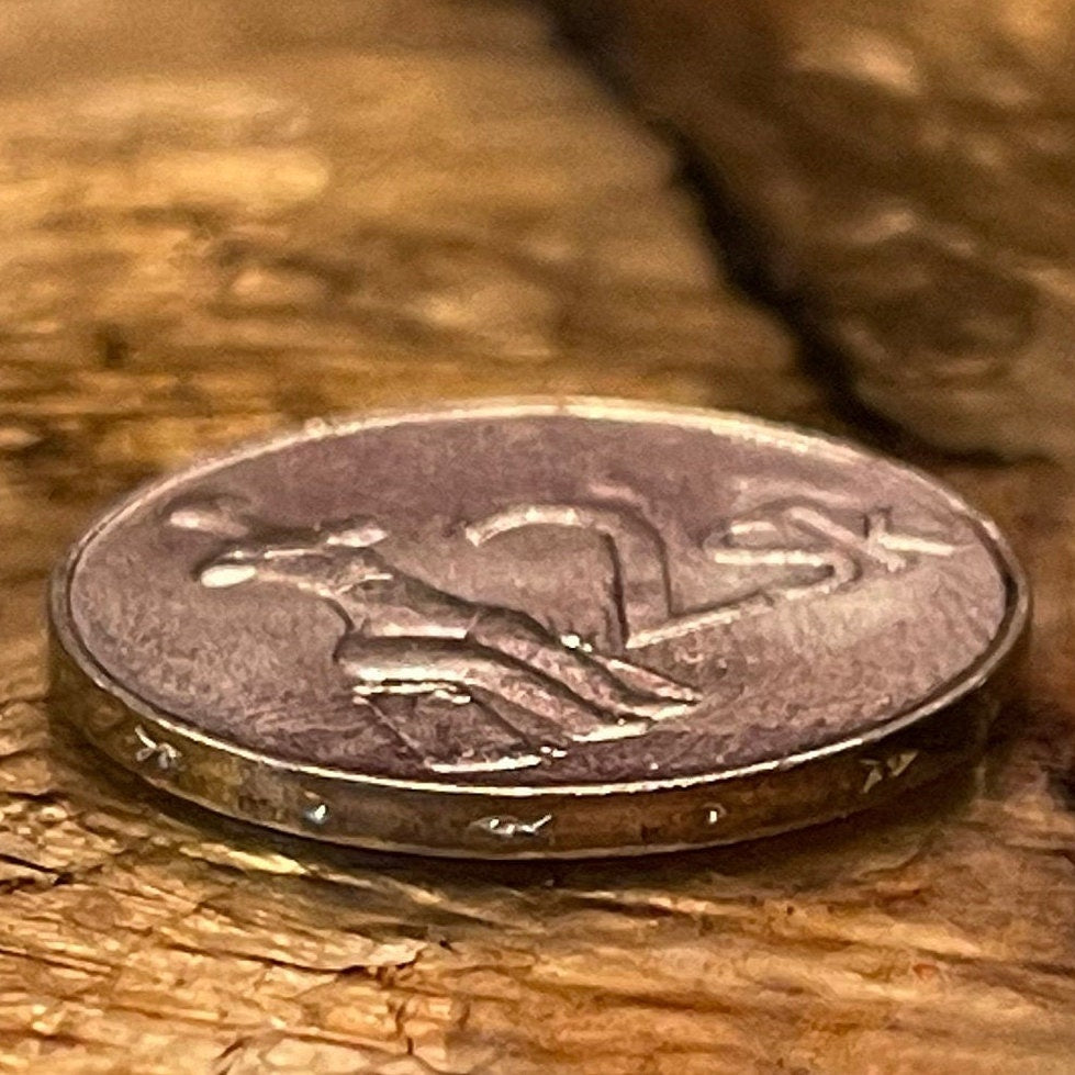 Venus of Hrádok 2 Koruny Slovak Republic Authentic Coin Money for Jewelry (Jaroslav Gubric) (Hrádocká Venuša) (Neolithic) (Slovak Troy)