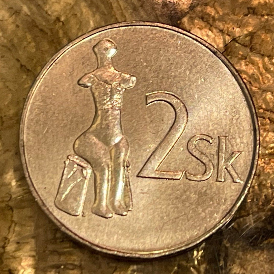 Venus of Hrádok 2 Koruny Slovak Republic Authentic Coin Money for Jewelry (Jaroslav Gubric) (Hrádocká Venuša) (Neolithic) (Slovak Troy)