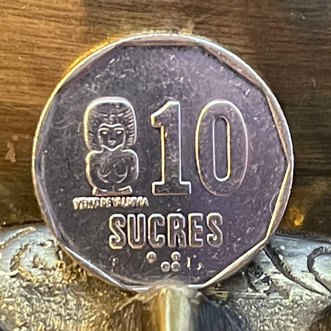 Venus of Valdivia 10 Sucres Ecuador Authentic Coin Money for Jewelry and Craft Making (Pre-Columbian) 1991 (Goddess)