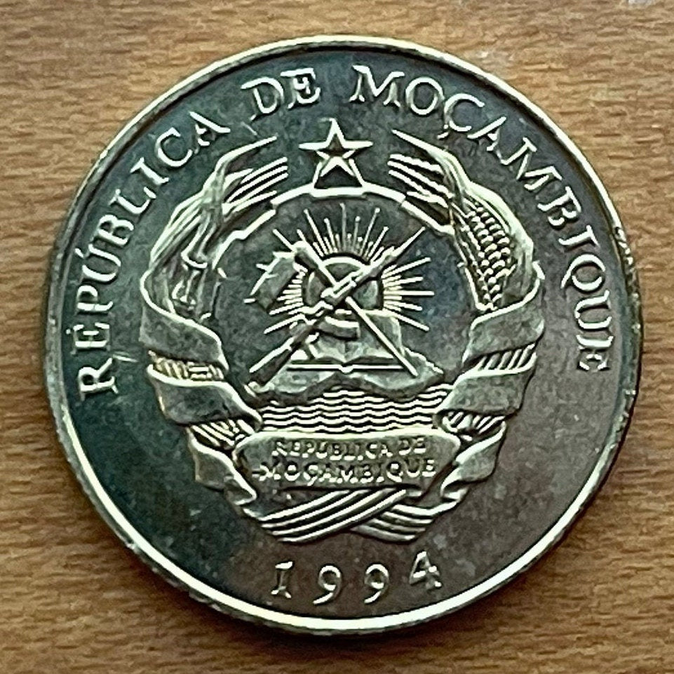 AK-47 & Cotton Plant 10 Meticais Mozambique Authentic Coin Money for Jewelry and Craft Making (1994)