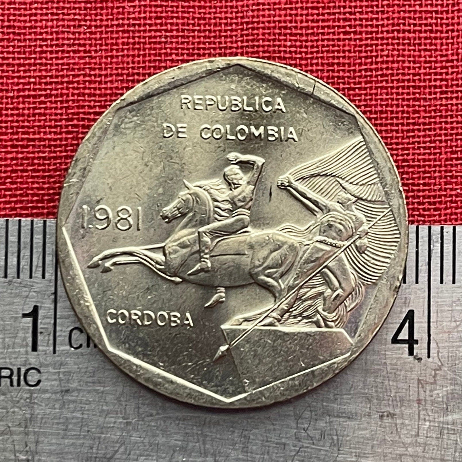 José María Córdova Statue by Betancourt & Archipelago of San Andres and Providencia 10 Pesos Colombia Authentic Coin Money for Jewelry
