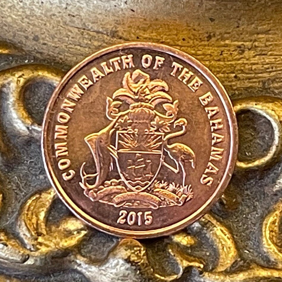 Red Cushion Sea Stars & Santa Maria 1 Cents Bahamas Authentic Coin Money for Jewelry and Craft Making (Columbus Flagship) (Starfish)