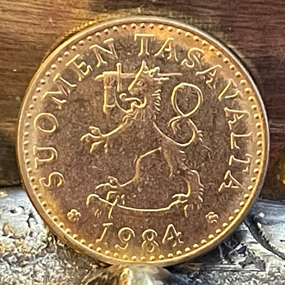 Rampant Lion & Stylized Tree 20 Penniä Finland Authentic Coin Money for Jewelry and Craft Making