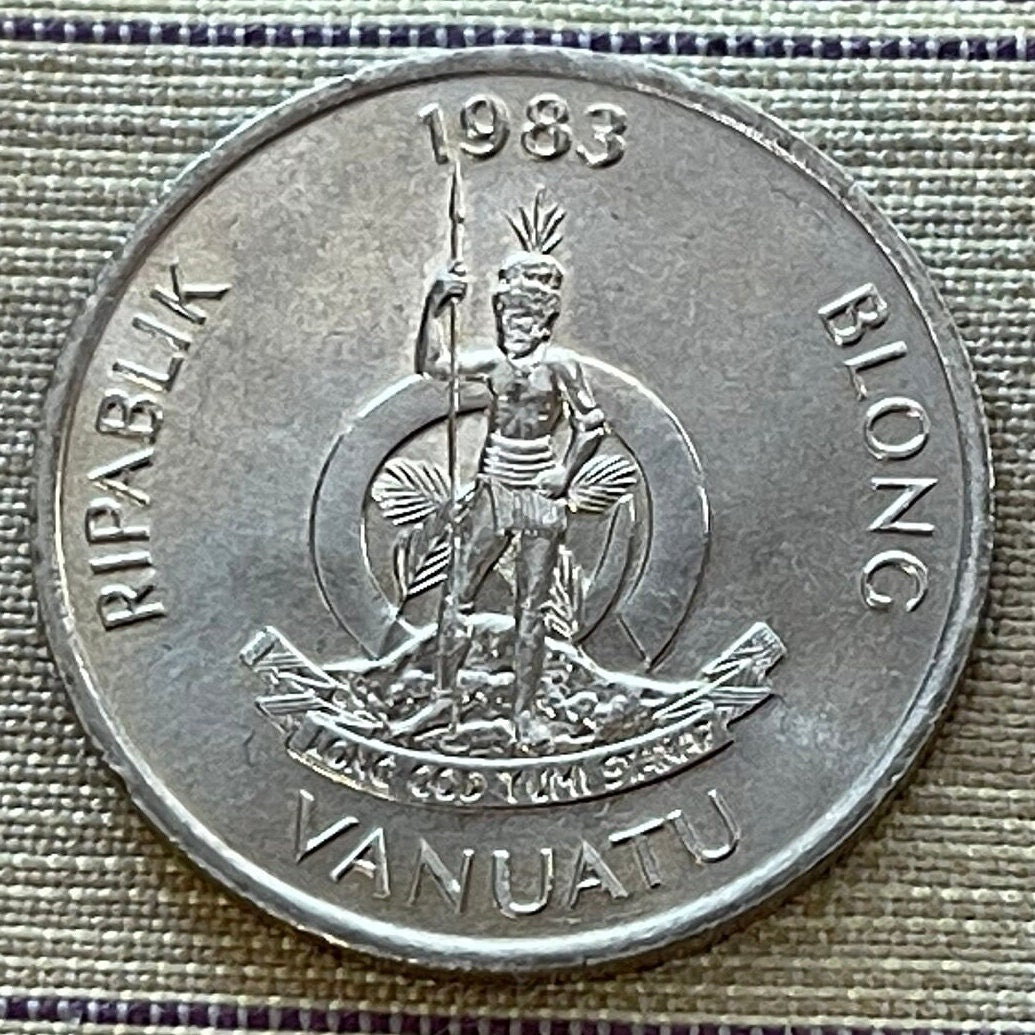 Coconut Crab 10 Vatu Vanuatu Authentic Coin Money for Jewelry and Craft Making (Robber Crab) (Palm Thief) (Hermit Crab) (Melanesia)
