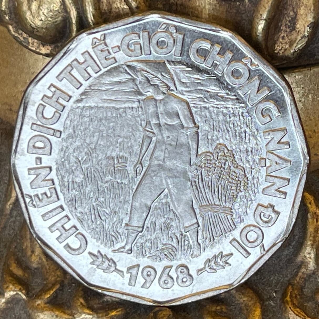 Rice Farmer in Mekong Delta 20 Đồng Vietnam Authentic Coin Money for Jewelry and Craft Making (1968) (South Vietnam) (Dodecagonal)