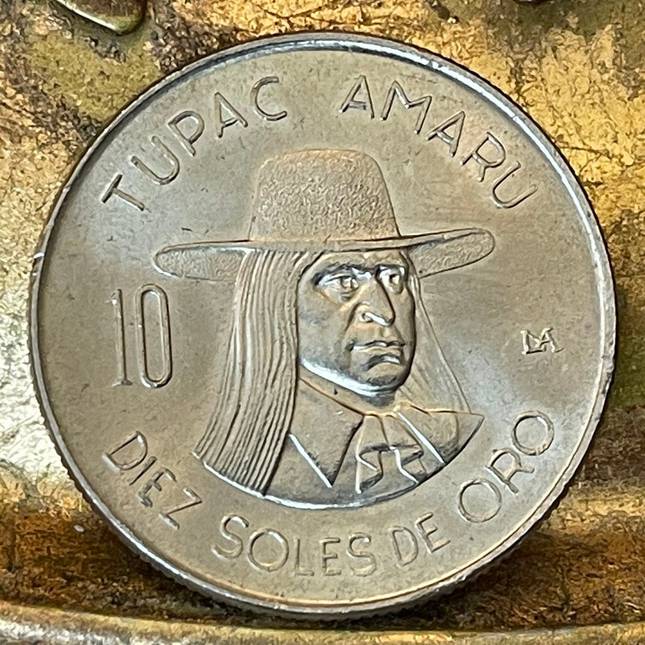 Revolutionary Tupac Amaru II 10 Soles (LARGE) Peru Authentic Coin Money for Jewelry and Craft Making (Indigenous Leader) (31 mm)