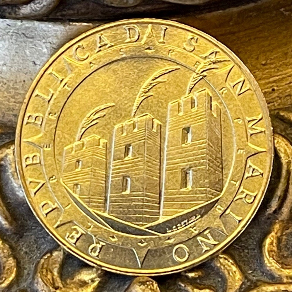 Columbus with Telescope, Compass and Stars 200 Lire San Marino Authentic Coin Money for Jewelry (Discovery of America) (1992) (Navigation)