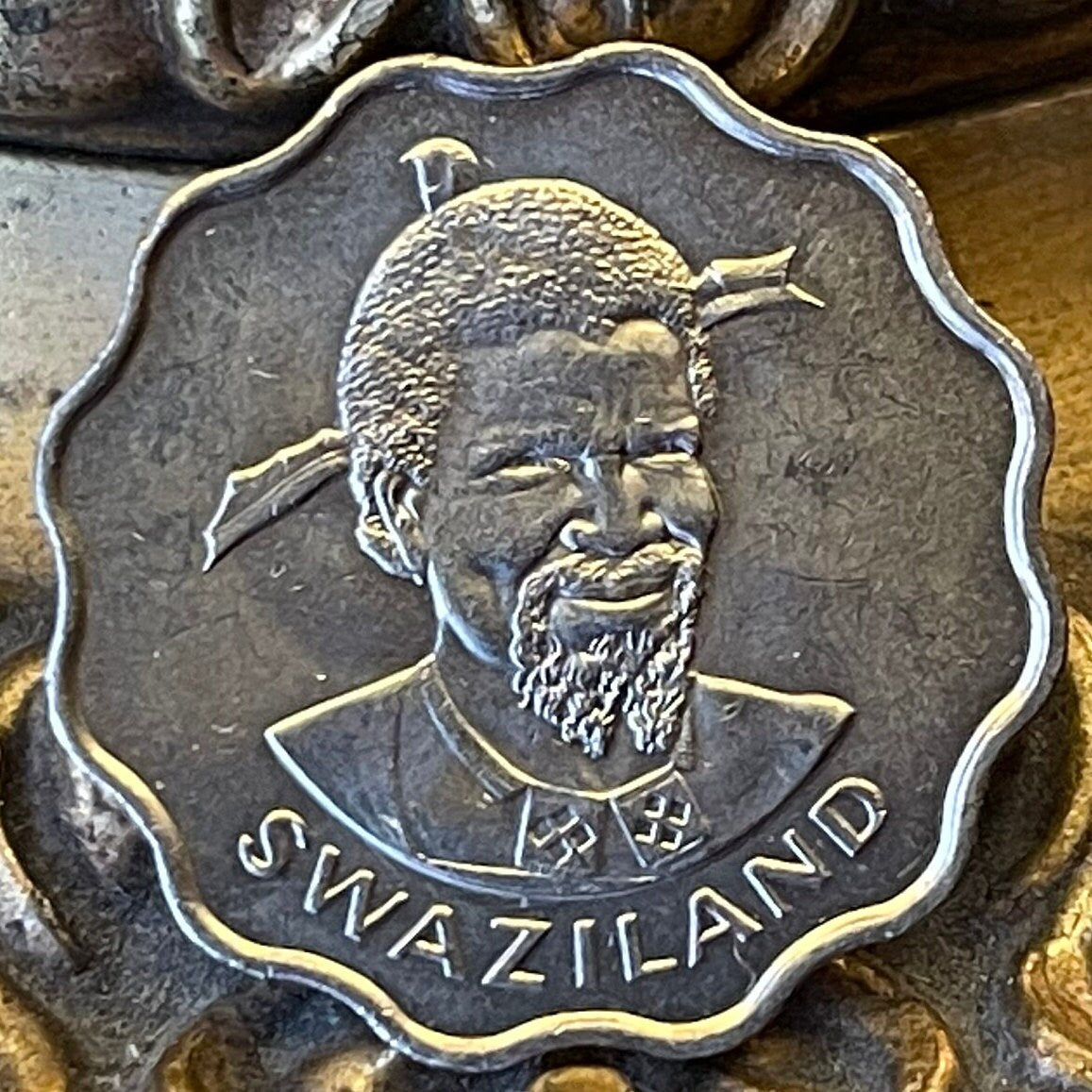 Bush Elephant & King Sobhuza II 20 Cents Swaziland Authentic Coin Money for Jewelry (Eswatini) (Scalloped Edge) (Savannah Elephant)