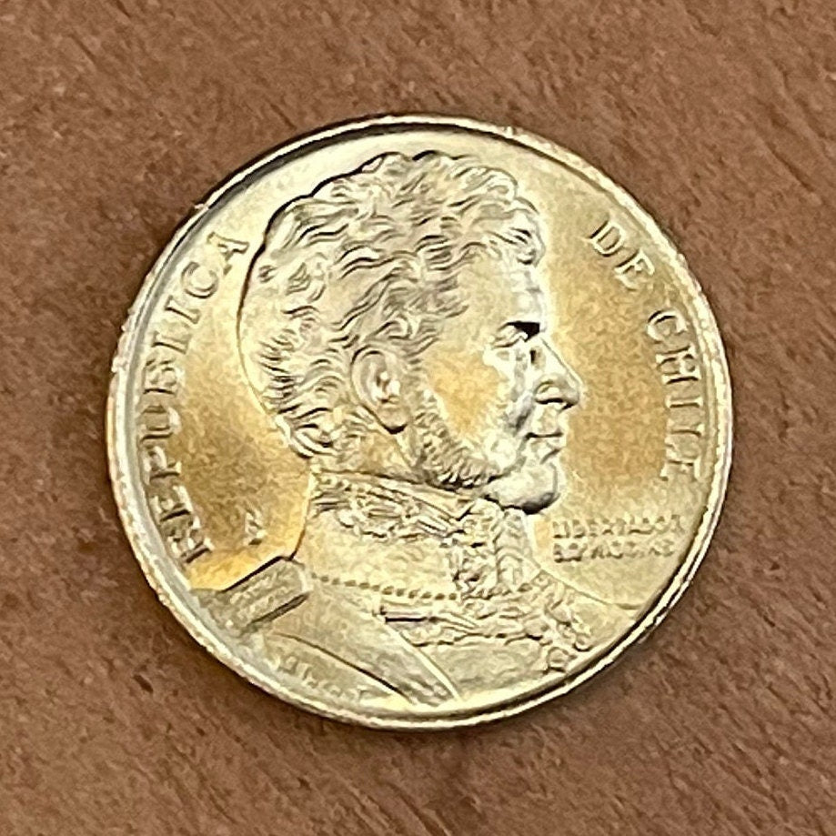 Libertador Bernardo O'Higgins 1 Peso Chile Authentic Coin Money for Jewelry (Revolutionary Leader) (Liberator) (Supreme Director)