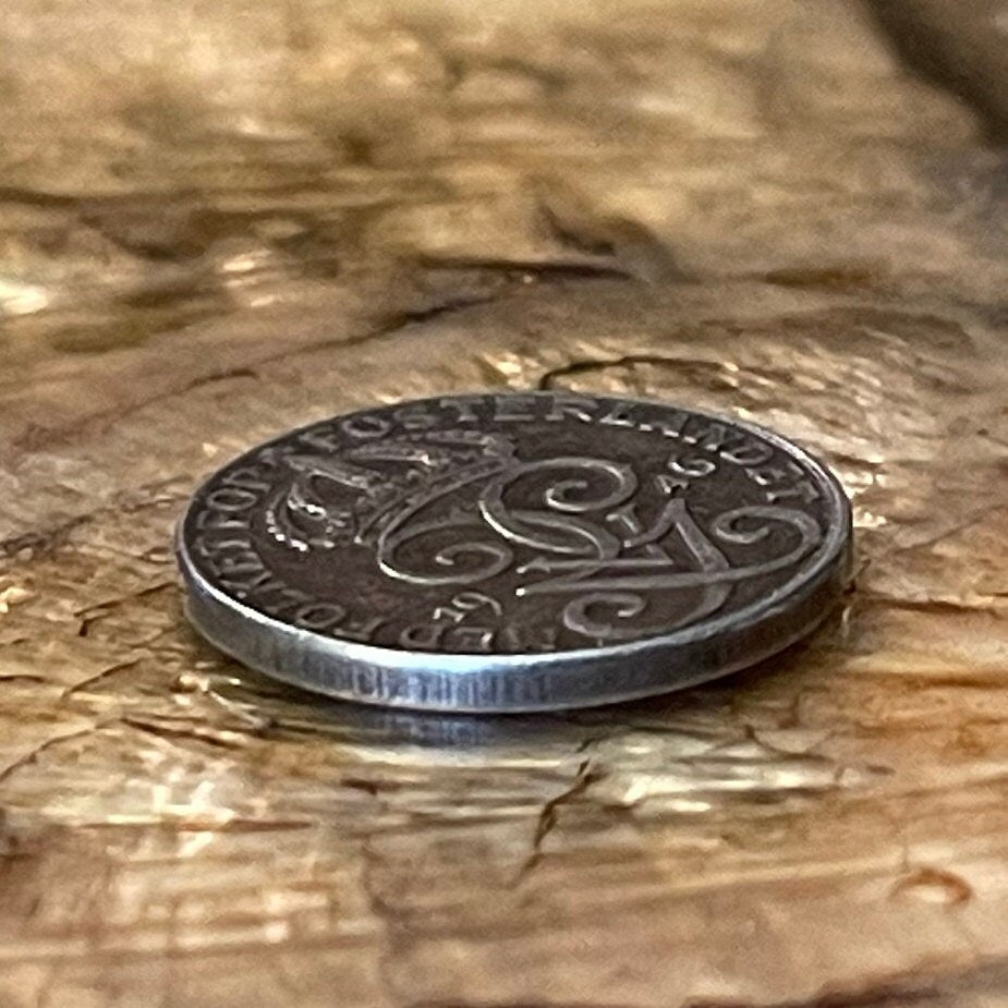 Crowned GGV Monogram 1 Öre (King Gustaf V) & Three Crowns Sweden Authentic Coin Money for Jewelry (Iron Coin) (Kalmar Union)