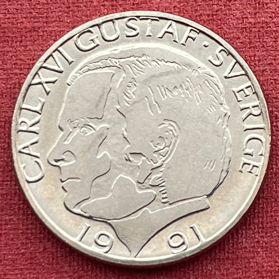 King Carl XVI Gustaf 1 Krona Sweden Authentic Coin Money for Jewelry and Craft Making (Three Crowns)