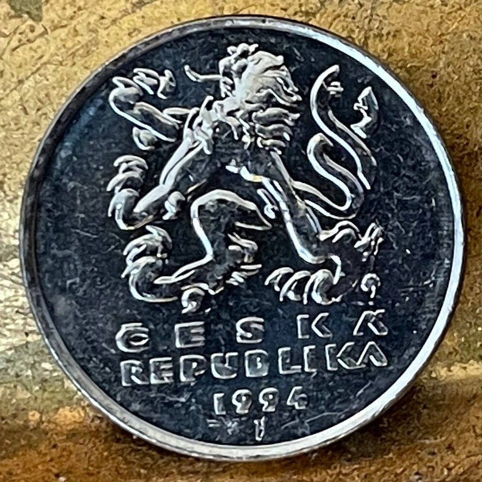 Charles Bridge & Bohemian Lion 5 Korun Czech Republic Authentic Coin Money for Jewelry and Craft Making (Czech Lion) (Double-tailed Lion)